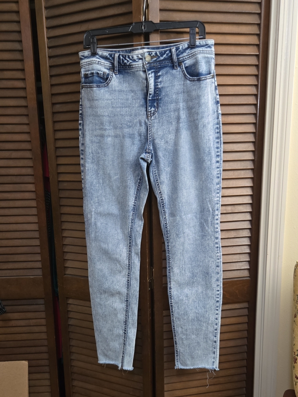 Final Clearance Light Blue Skinny Jeans - High Rise Stretch